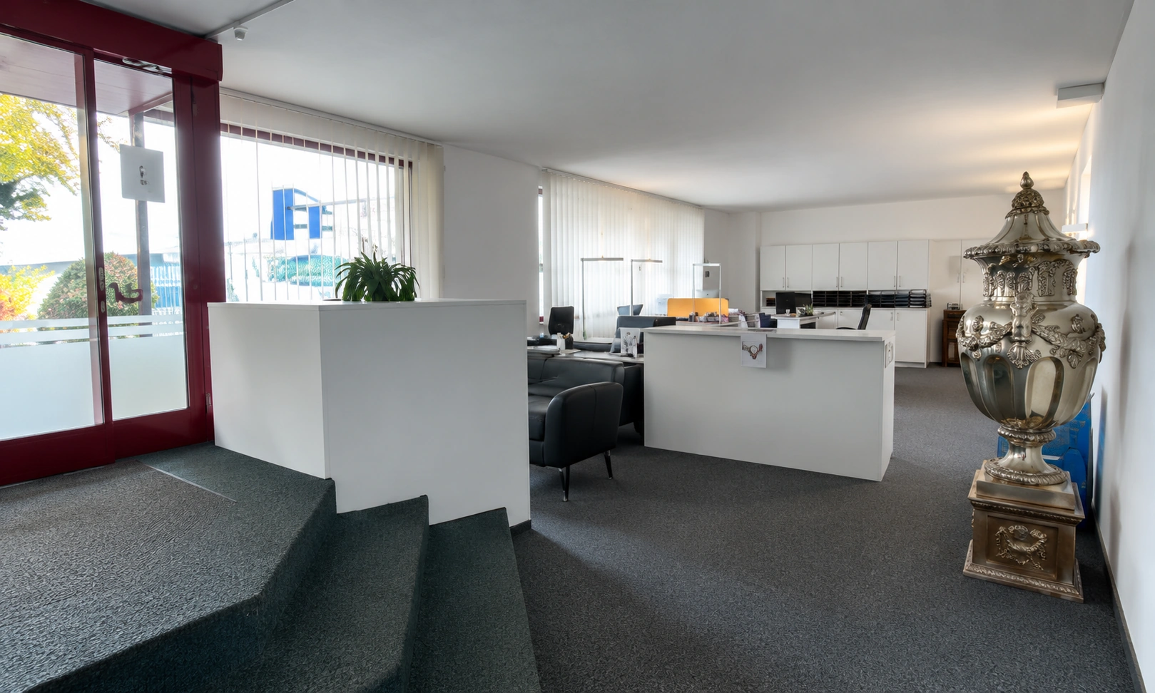 Global Immobilien – Empfangsbereich des Büros